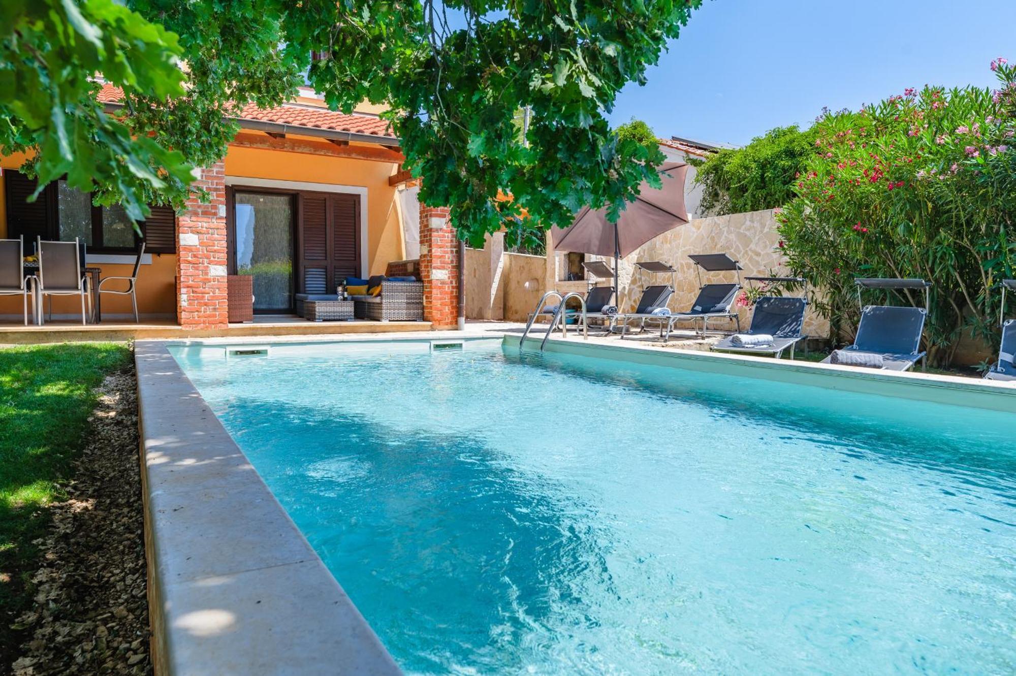 Villa Hrast Bacva Visnjan Luaran gambar
